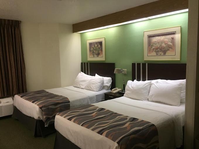 Pleasant Stay Inn & Suites Carnforth Экстерьер фото