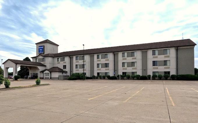 Pleasant Stay Inn & Suites Carnforth Экстерьер фото